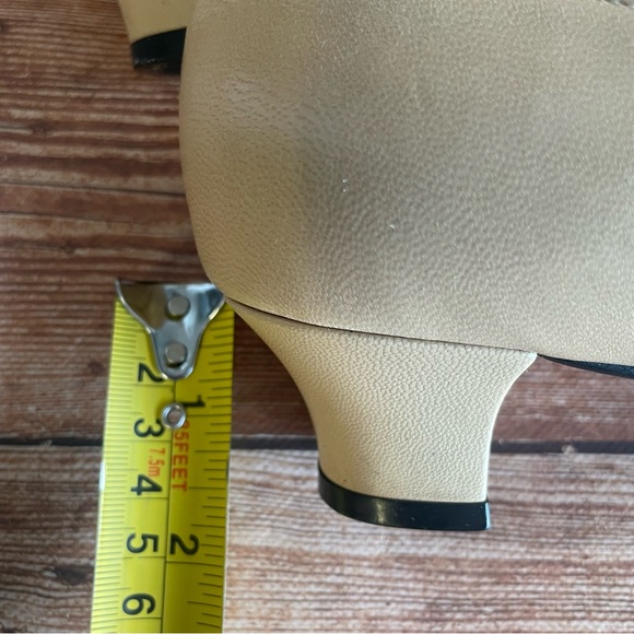 AUTHENTIC SALVATORE FERRAGAMO CLASSIC BLACK/TAN HIGH HEEL PUMPS SHOES SIZE 10 - Picture 13 of 16